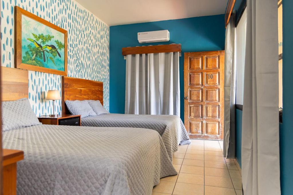 Hotel Vina Del Mar Омоа Екстер'єр фото
